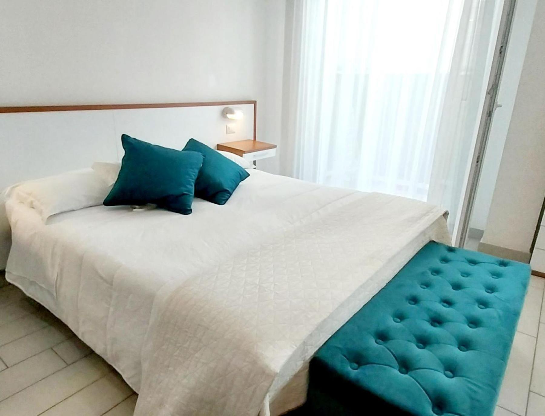 רימיני Hotel Brotas מראה חיצוני תמונה