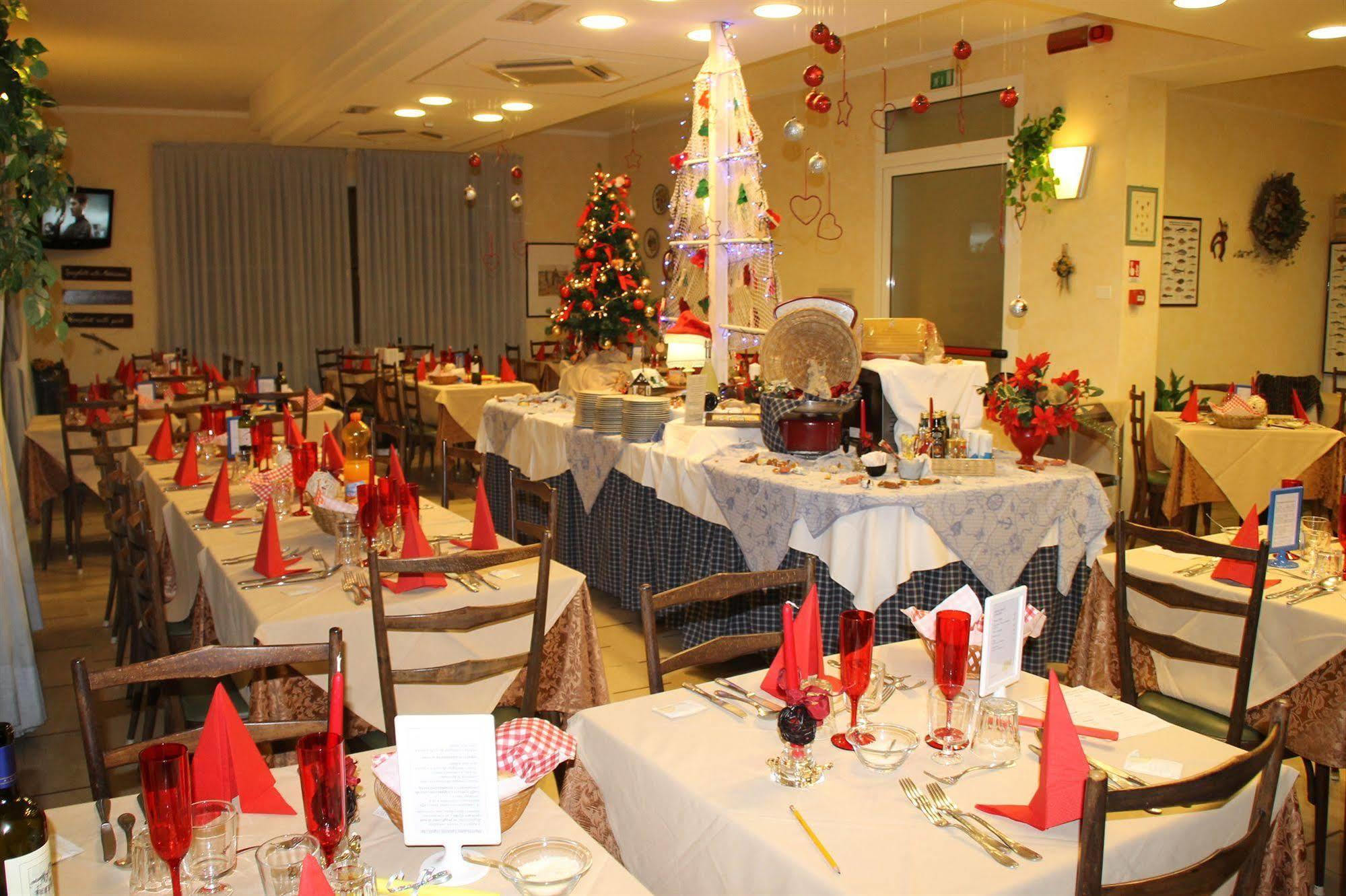 רימיני Hotel Brotas מראה חיצוני תמונה